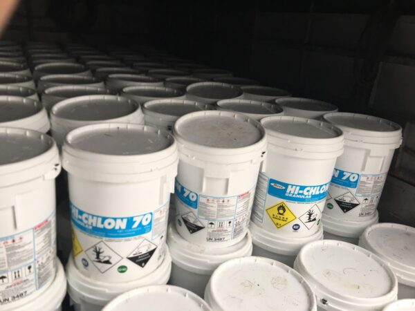 Chlorine Hi-Chlon Ca(Ocl)2 70% Nhật Bản