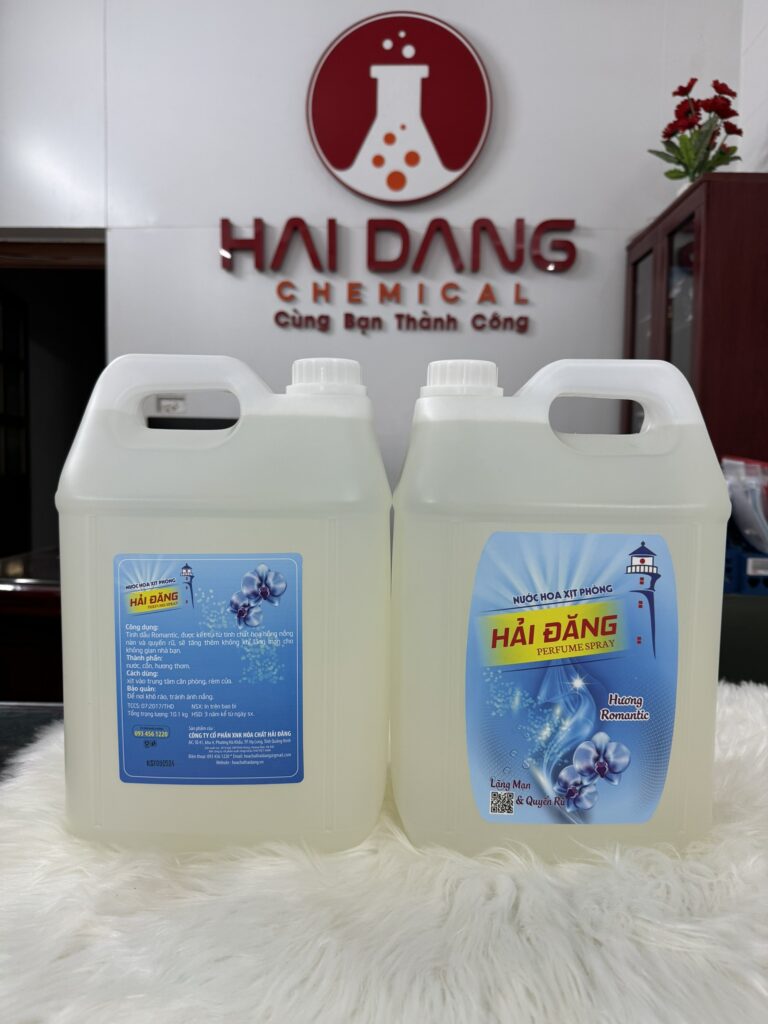 Nước hoa xịt phòng